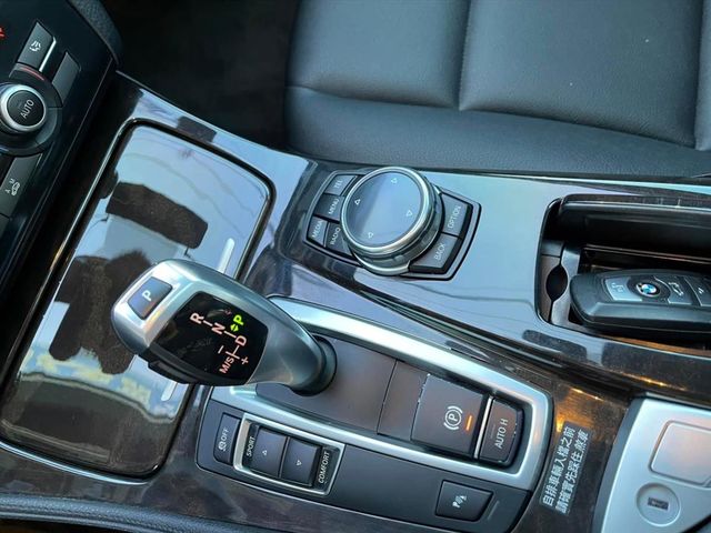 2014年式F10 黑2.0  第13張相片