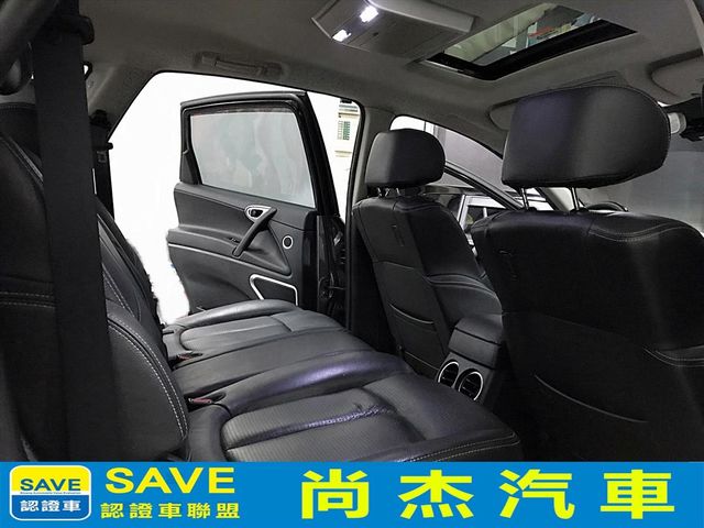 2012 納智捷 U7 2.2T  第10張相片