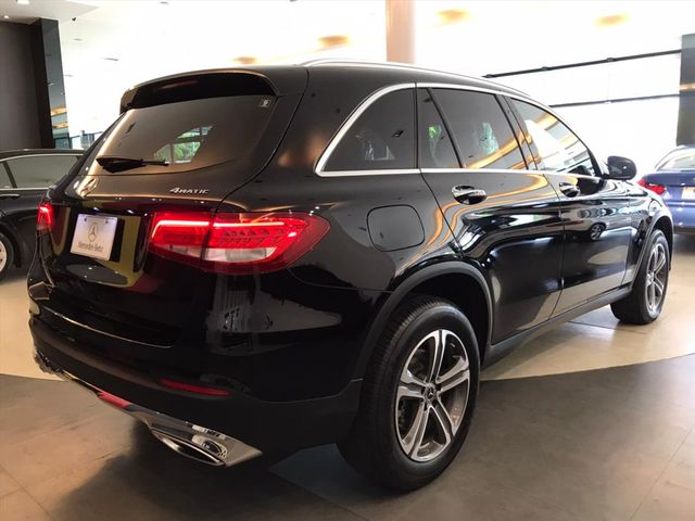 【佳德汽車】BENZ GLC300W4  第5張相片