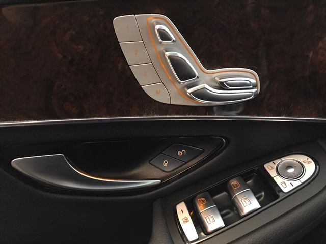 【佳德汽車】BENZ GLC300W4  第8張相片