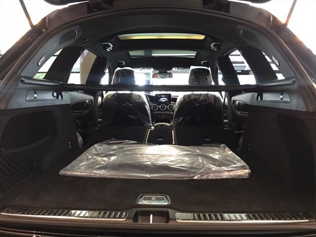 【佳德汽車】BENZ GLC300W4  第10張相片