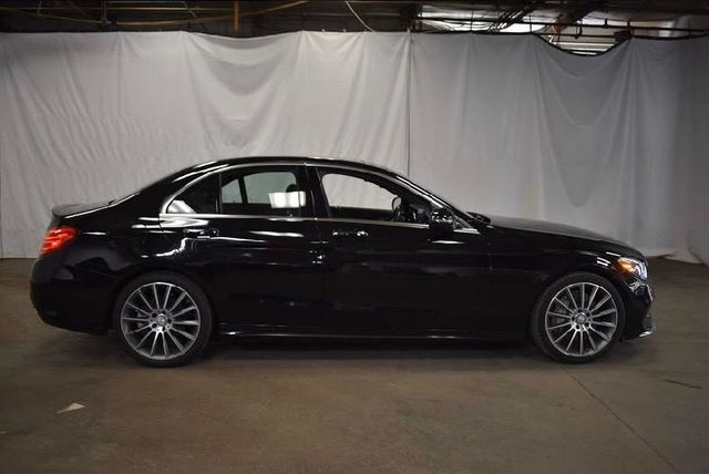 【佳德汽車】BENZ C300  第3張相片