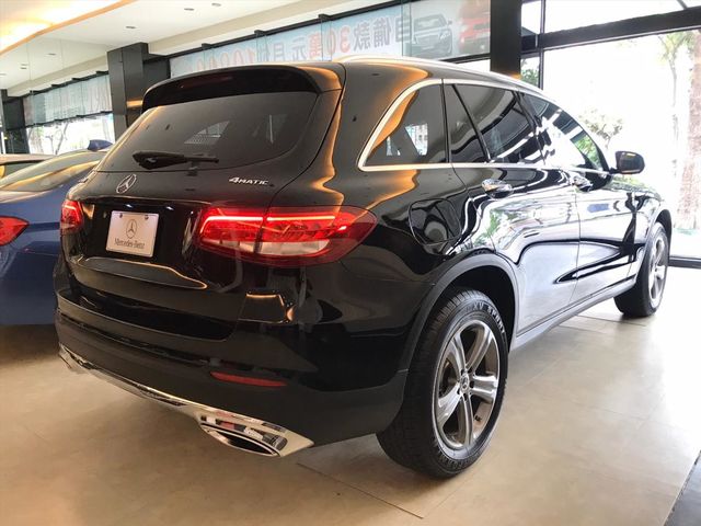 【佳德汽車】BENZ GLC300W4  第5張相片