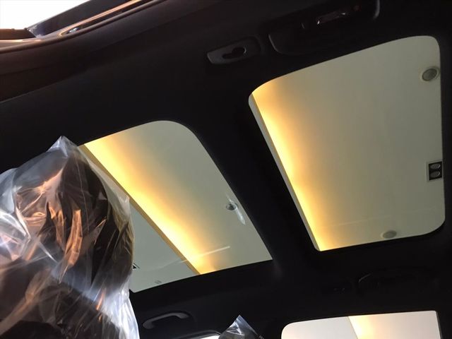 【佳德汽車】BENZ GLC300W4  第13張相片