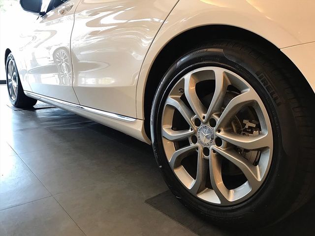 【佳德汽車】BENZ C300  第7張相片