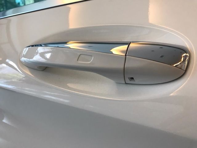 【佳德汽車】BENZ C300  第8張相片