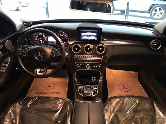 【佳德汽車】BENZ C300  第9張相片