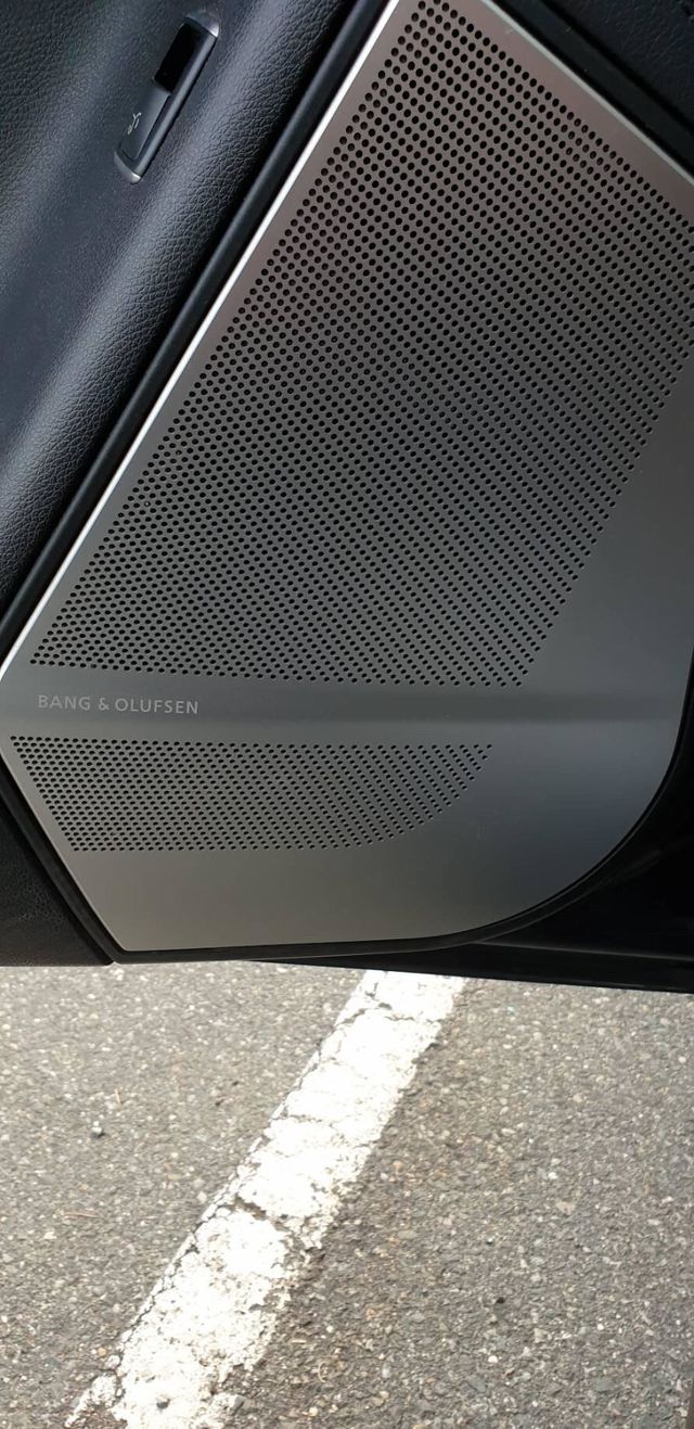 【佳德汽車】GLE43 AMG  第11張相片
