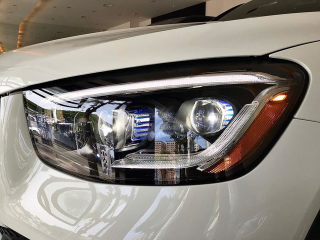 【佳德汽車】BENZ GLC300W4  第5張相片