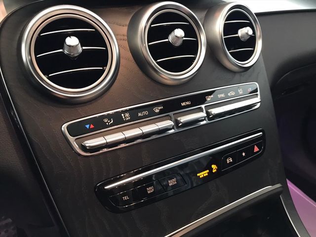 【佳德汽車】BENZ GLC300W4  第16張相片