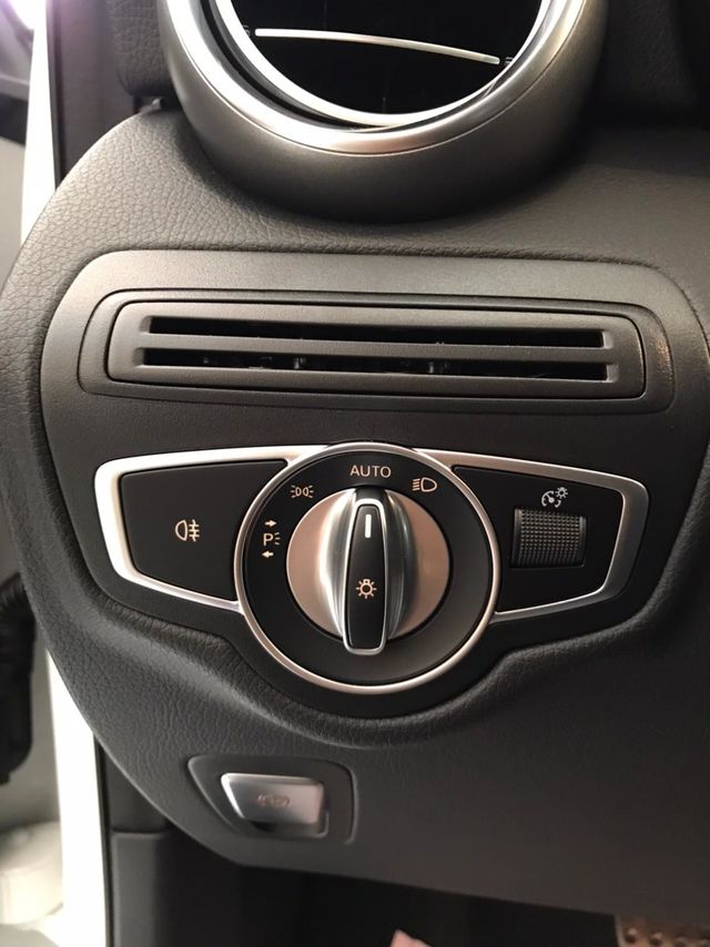 【佳德汽車】BENZ GLC300W4  第20張相片