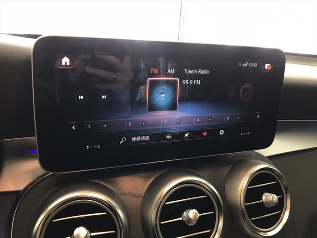 【佳德汽車】BENZ GLC300W4  第23張相片