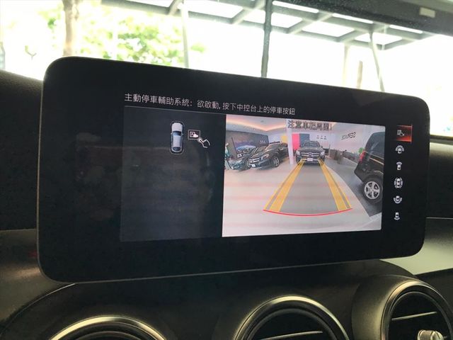 【佳德汽車】BENZ GLC300W4  第35張相片