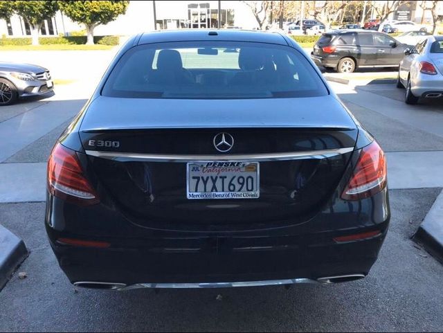 【佳德汽車】BENZ E300  第4張相片
