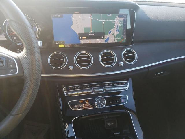 【佳德汽車】BENZ E300  第4張相片