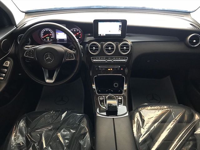 【佳德汽車】BENZ GLC300  第9張相片