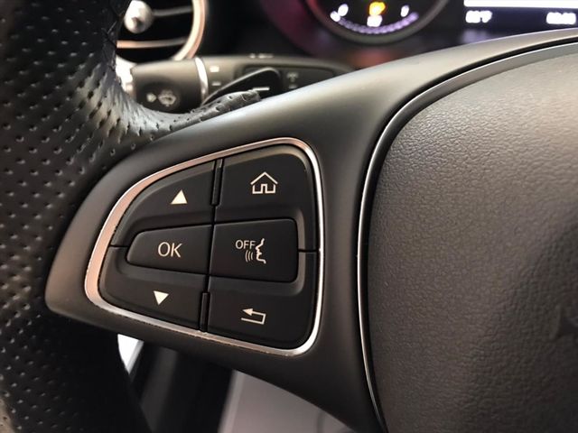 【佳德汽車】BENZ GLC300  第14張相片