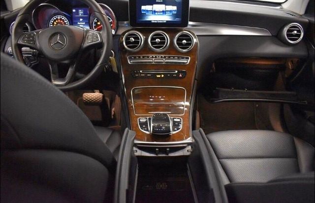 【佳德汽車】BENZ GLC300  第4張相片