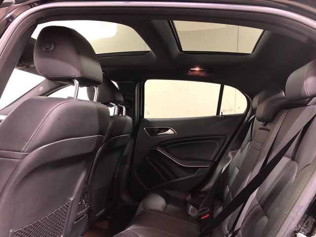 【佳德汽車】BENZ GLA250W4  第4張相片