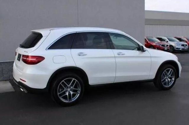 【佳德汽車】BENZ GLC300  第5張相片