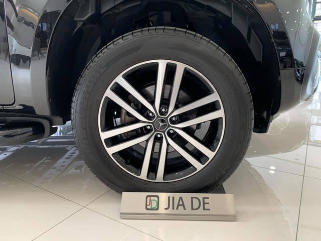 【佳德汽車】BENZ X250D  第17張相片