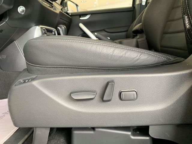 【佳德汽車】BENZ X250D  第27張相片