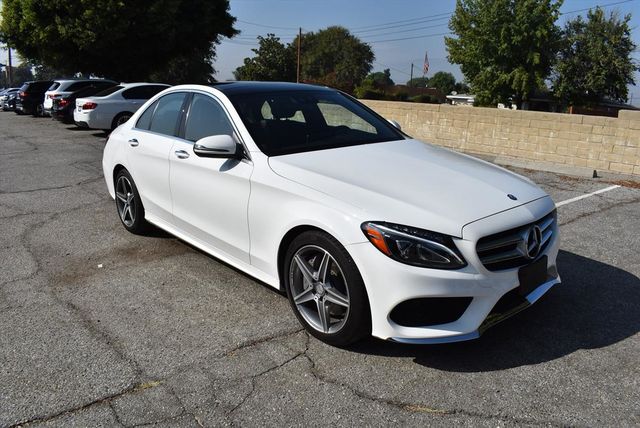 【佳德汽車】BENZ C300W4  第3張相片