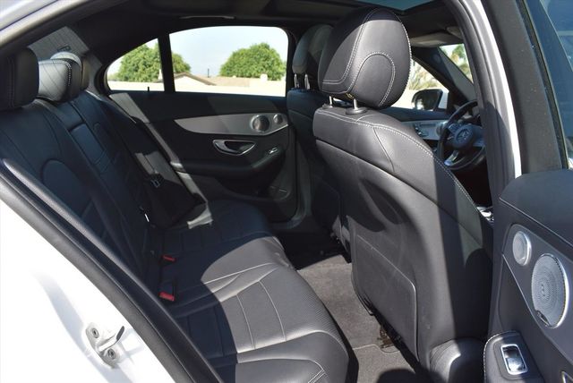 【佳德汽車】BENZ C300W4  第10張相片