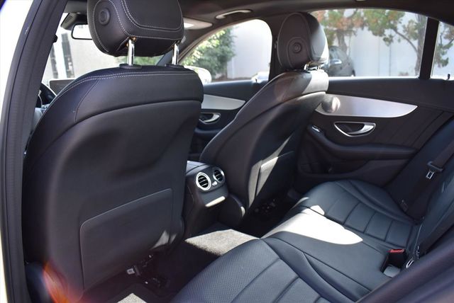 【佳德汽車】BENZ C300W4  第12張相片
