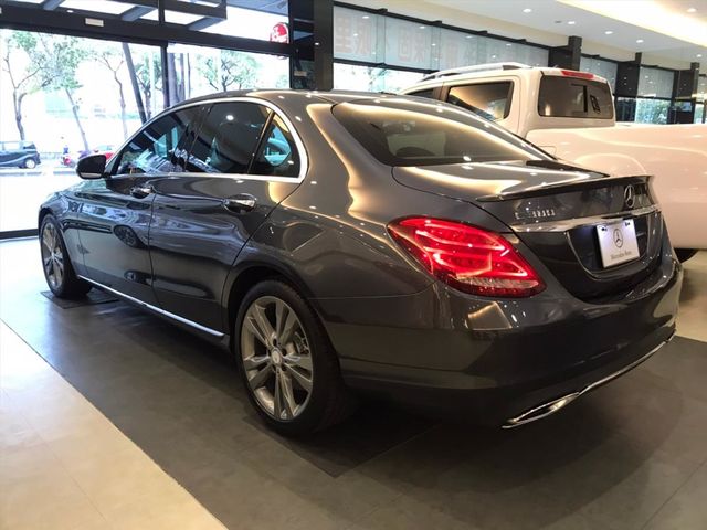 【佳德汽車】BENZ C300  第5張相片