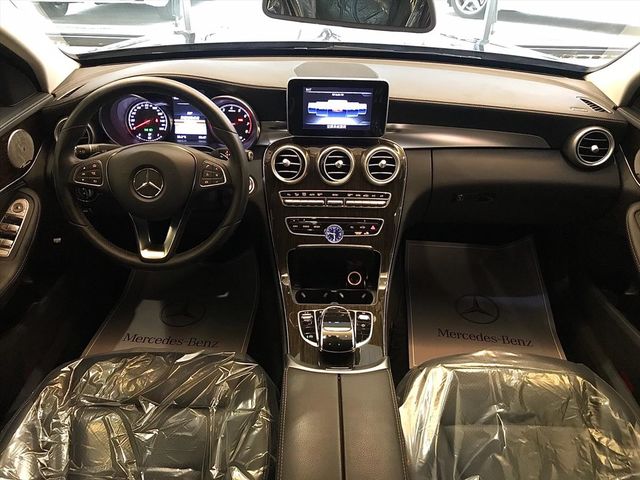 【佳德汽車】BENZ C300  第7張相片