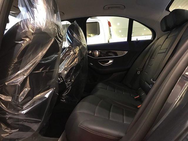 【佳德汽車】BENZ C300  第9張相片