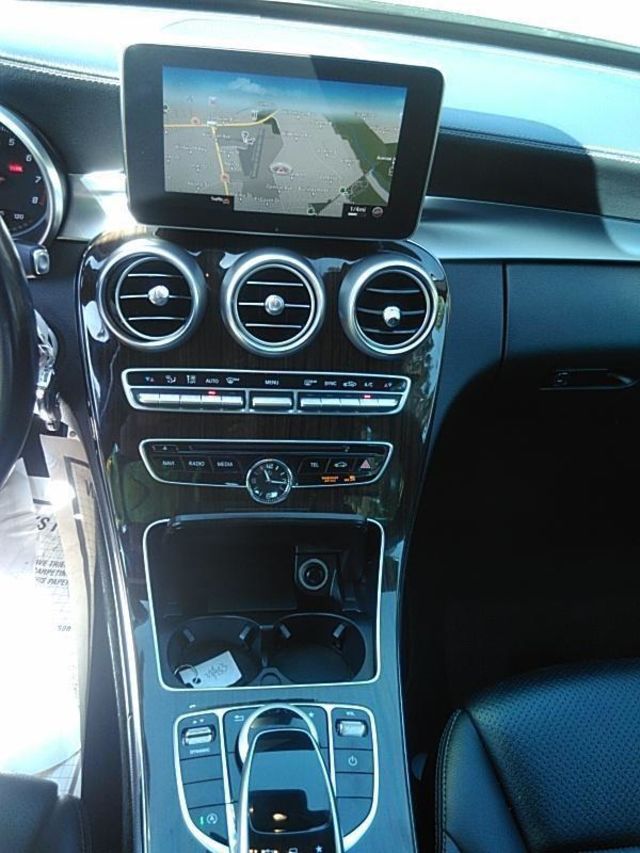 【佳德汽車】BENZ C300  第4張相片