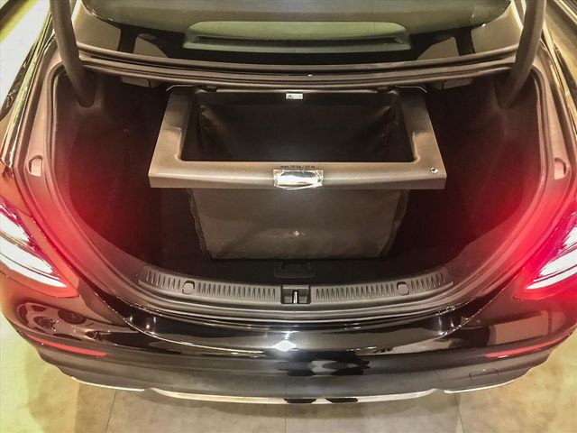 【佳德汽車】BENZ E300  第8張相片