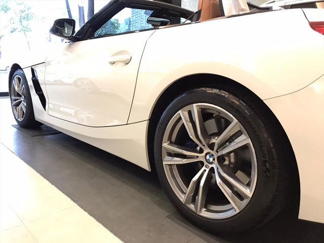 【佳德汽車】BMW Z4 20I  第9張相片
