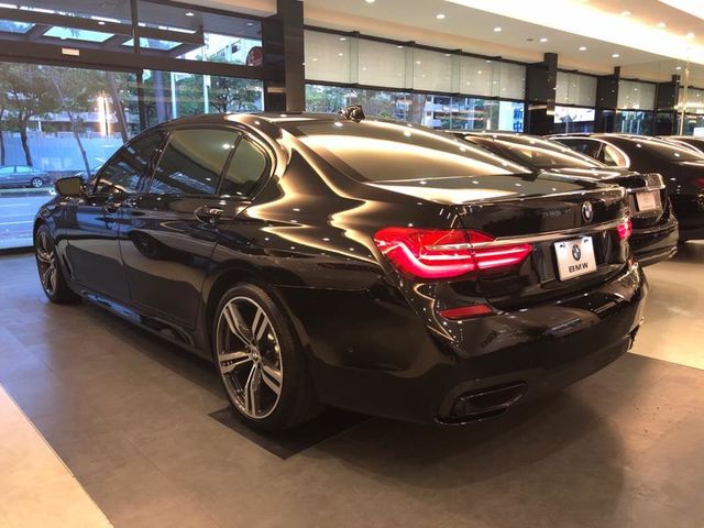 【佳德汽車】BMW 740LI  第5張相片