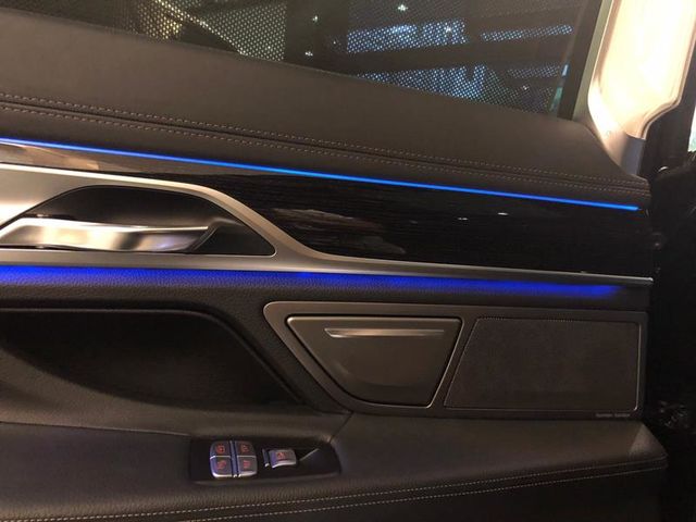 【佳德汽車】BMW 740LI  第41張相片