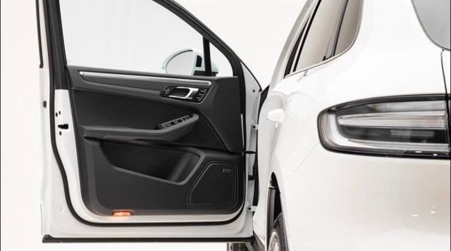 【佳德汽車】Porsche MACAN  第13張相片