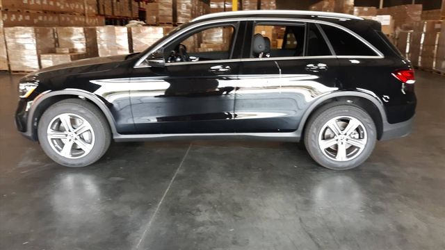 【佳德汽車】BENZ GLC300  第3張相片