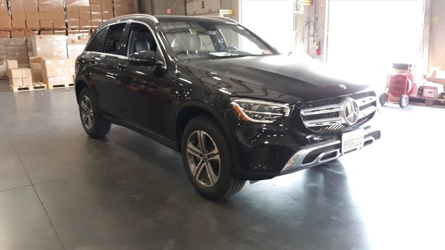 【佳德汽車】BENZ GLC300  第5張相片