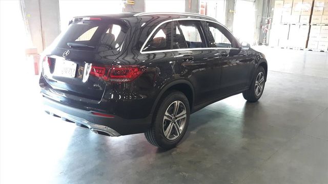 【佳德汽車】BENZ GLC300  第7張相片