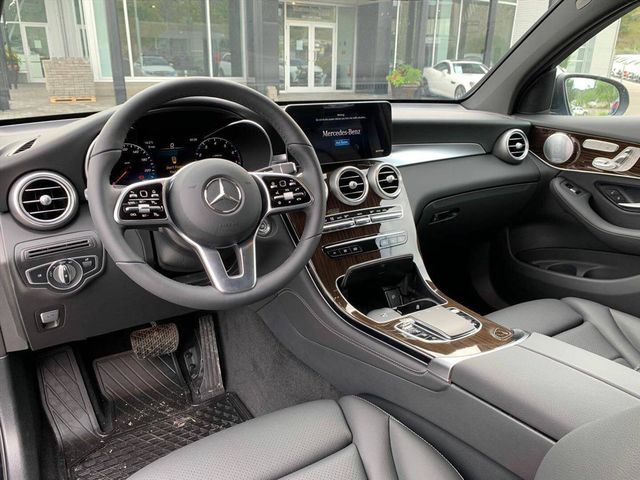 【佳德汽車】BENZ GLC300 斜背  第4張相片