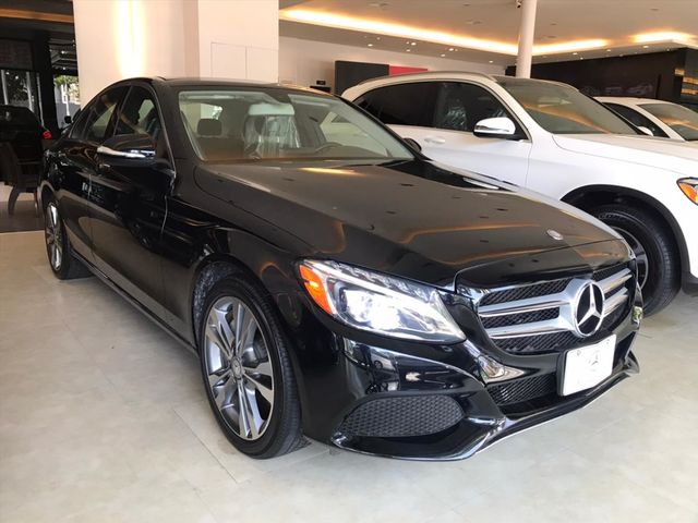 【佳德汽車】BENZ C300  第3張相片