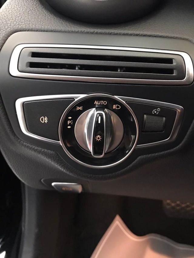 【佳德汽車】BENZ C300  第15張相片