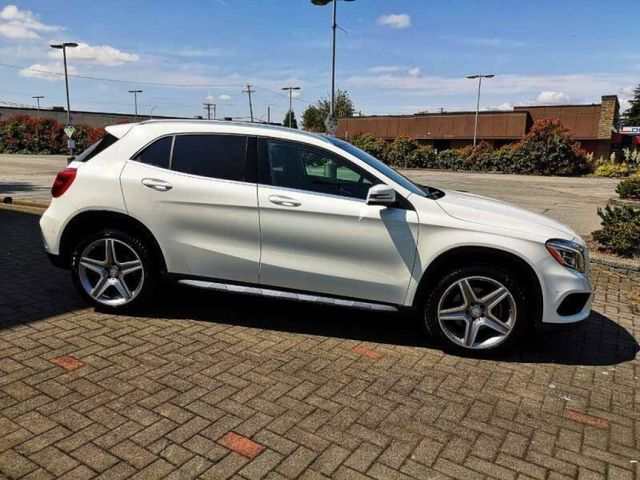 【佳德汽車】BENZ GLA250W4  第3張相片