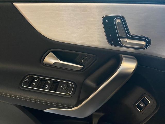 【佳德汽車】BENZ A220  第13張相片