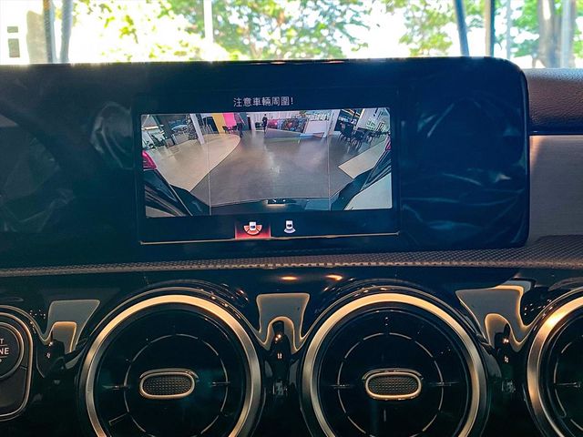 【佳德汽車】BENZ A220  第22張相片