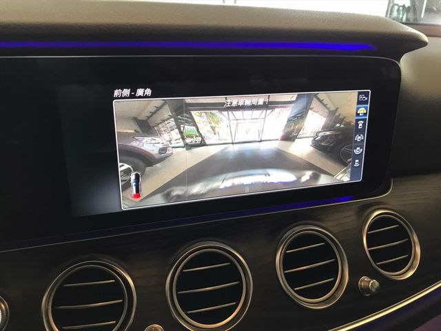 【佳德汽車】BENZ E400  第8張相片