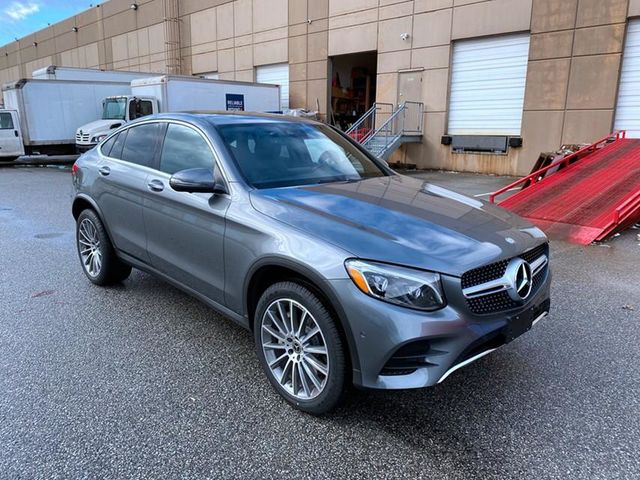 【佳德汽車】BENZ GLC300 斜背  第7張相片