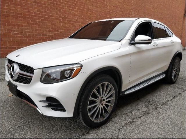 【佳德汽車】BENZ GLC300 斜背  第1張相片